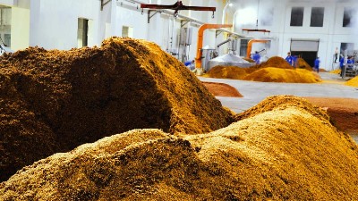 世上有三苦，撐船釀酒磨豆腐