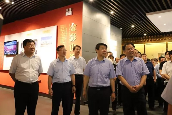 泰安市委書記到金彩山調(diào)研