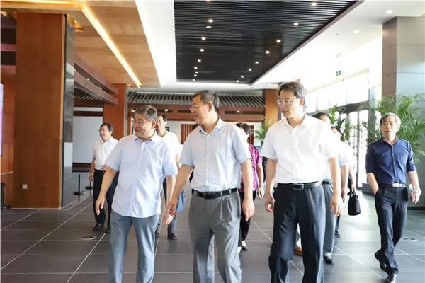 省人社廳領(lǐng)導(dǎo)到金彩山調(diào)研