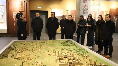 趙國聯將軍走進金彩山