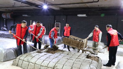 最新私人定制封窖池活動現場